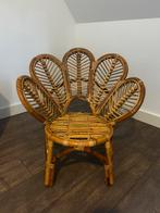 Rotan kinder stoel bloem xenos, Ophalen, Zo goed als nieuw, Stoel(en)