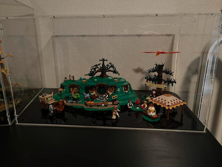 LEGO 10354 De Gouw + Acryl Display Box, Kinderen en Baby's, Speelgoed | Duplo en Lego, Zo goed als nieuw, Lego, Complete set, Ophalen