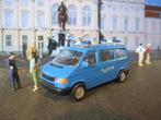 1/43 Volkswagen T4 Transporter Politie blauw !, Gebruikt, Ophalen of Verzenden, Auto