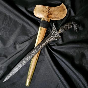 Antieke Kris Brojol Pamor Wahyu Tumurun Tangguh Tuban KNL95 beschikbaar voor biedingen