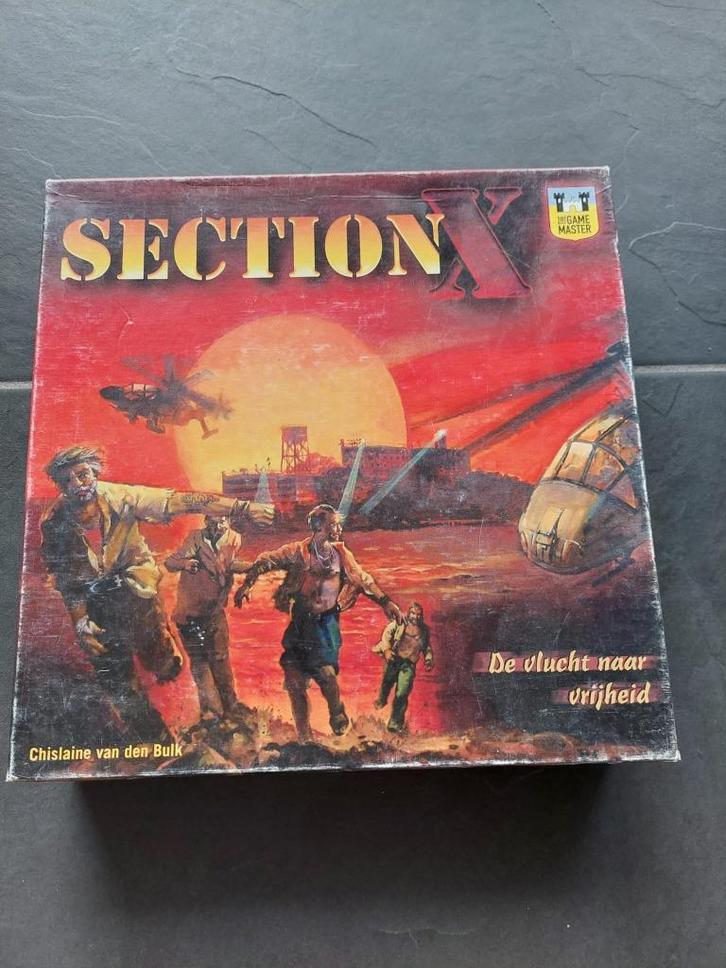Bordspel Section X compleet en in nette staat, Hobby en Vrije tijd, Gezelschapsspellen | Bordspellen, Gebruikt, Een of twee spelers