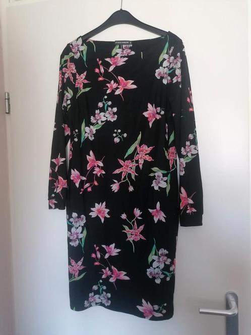 Studio Anneloes super leuke jurk van travelstof / Maat S, Kleding | Dames, Jurken, Zo goed als nieuw, Maat 36 (S), Zwart, Onder de knie