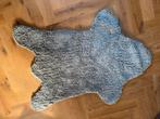 Grijs vloerkleed - in de vorm van een beer, Ophalen, Zo goed als nieuw, Kleed of Kussen