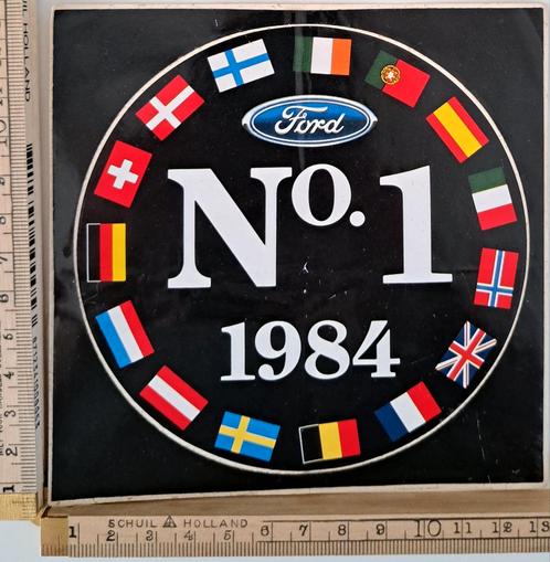 Vintage sticker merk logo Ford No 1 1984 vlaggen, Verzamelen, Stickers, Zo goed als nieuw, Overige typen, Ophalen of Verzenden