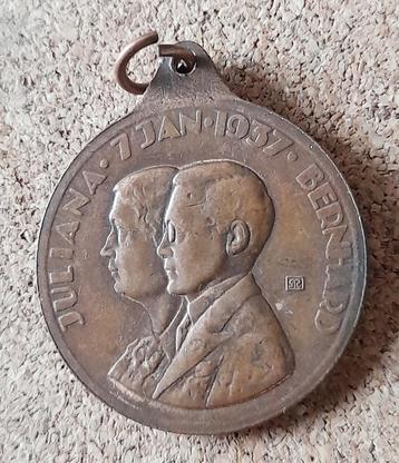 penning Koningin Juliana en Bernhard (lot 1)  beschikbaar voor biedingen