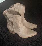 Laarsjes, boots beige (Bohemian-Ibiza Style) maat 40, nieuw, Kleding | Dames, Schoenen, Beige, Lage of Enkellaarzen, Nieuw, Ophalen of Verzenden