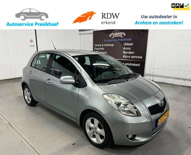 Toyota Yaris 1.3 VVTi Luna MMT Automaat VOL-LEDER / KEYLESS, Auto's, Toyota, Bedrijf, Te koop, Yaris, ABS, Airbags, Airconditioning