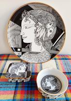 Set porcelein Hollóháza, Endre Szász. Sierbord,asbak,kistje, Ophalen of Verzenden