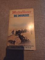 De Invasie - Elleston Trevor, gelezen maar netjes, Ophalen of Verzenden, Tweede Wereldoorlog, Zo goed als nieuw, Elleston Trevor
