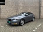 Volvo V40 2.0 D2 Edition | Navi | Clima | Sensoren | Trekhaa, Stof, Gebruikt, Zwart, 4 cilinders