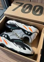 Geen yeezy boost 700 v1, Ophalen of Verzenden, Zo goed als nieuw, Overige kleuren