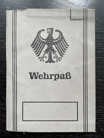 Bundeswehr Wehrpass beschikbaar voor biedingen