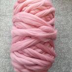 Lontwol merino geverfd baby rose, Ophalen of Verzenden, Nieuw, Breien of Haken, Wol of Garen