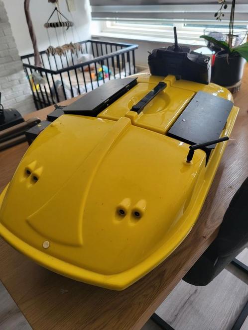 Voerboot.. Scen, Watersport en Boten, Hengelsport | Karpervissen, Zo goed als nieuw, Overige typen, Ophalen of Verzenden