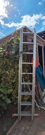 Alupro Uitschuifbare Ladder 3x9, Doe-het-zelf en Verbouw, Ladders en Trappen, Ophalen, Gebruikt, Ladder, Opvouwbaar of Inschuifbaar