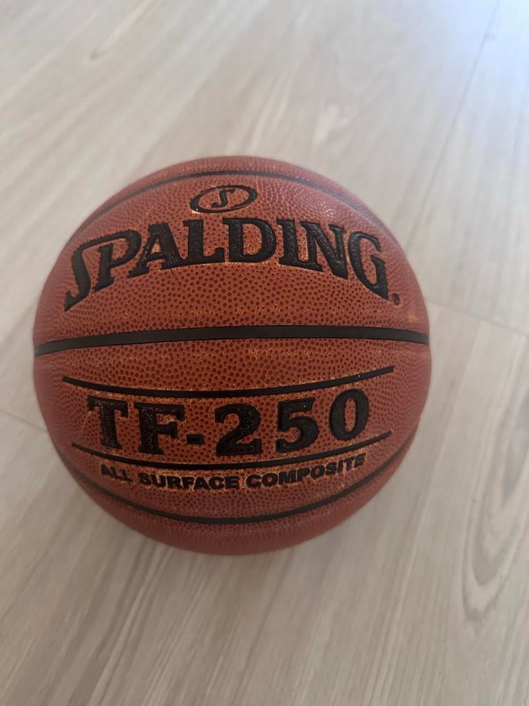 Spalding Basketbal - TF-250, Ophalen of Verzenden, Gebruikt, Bal