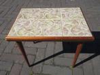 Vintage tafeltje bijzettafel plantentafel met tegels, Ophalen of Verzenden, Huis en Inrichting