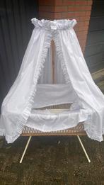 Rotan wieg., Kinderen en Baby's, Babywiegjes en Ledikanten, Ophalen, Zo goed als nieuw, Wieg