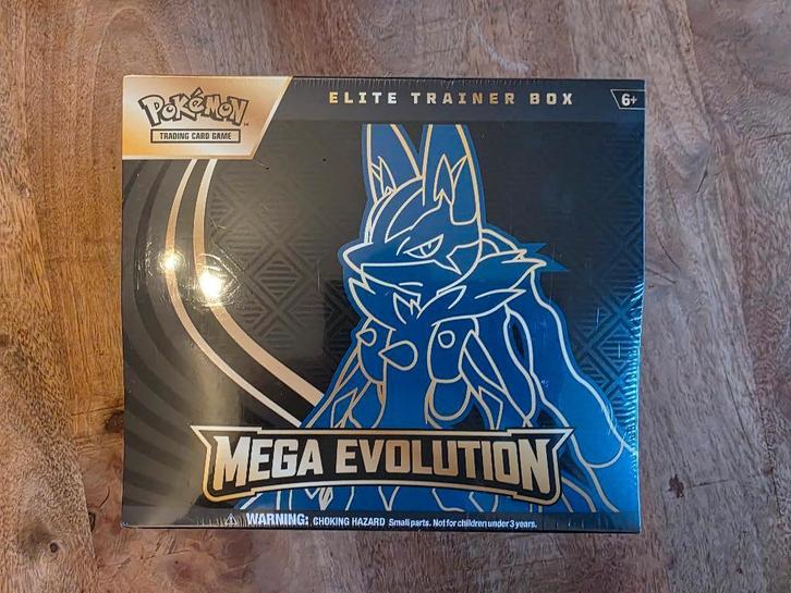 Mega Evolutions Elite Trainer Box Lucario, Hobby en Vrije tijd, Verzamelkaartspellen | Pokémon, Nieuw, Boosterbox, Foil, Ophalen of Verzenden
