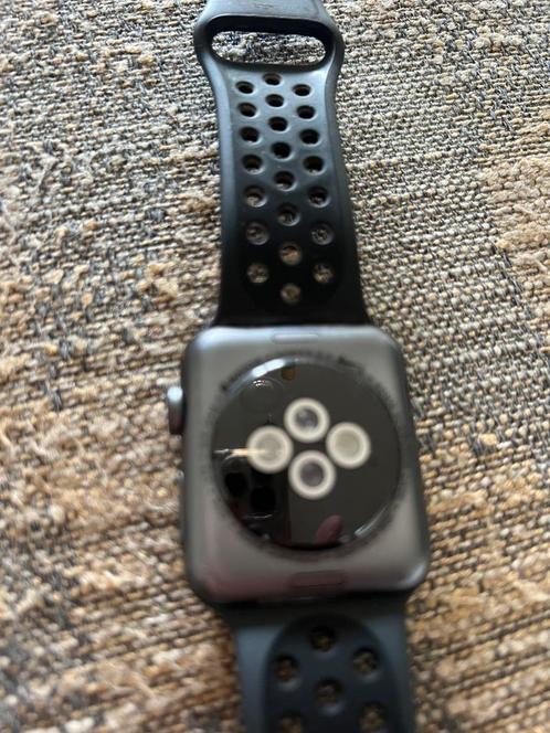 Een mooie Apple Watch 3, Sieraden, Tassen en Uiterlijk, Smartwatches, Zo goed als nieuw, iOS, Ophalen of Verzenden