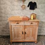 Leuke oude grenen houten commode/dressoir, Kinderen en Baby's, Kinderkamer | Commodes en Kasten, Ophalen, Zo goed als nieuw, Minder dan 50 cm