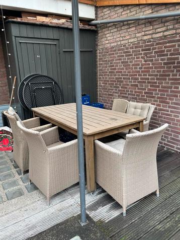 Mooie Tuinset - Tafel & Stoelen beschikbaar voor biedingen