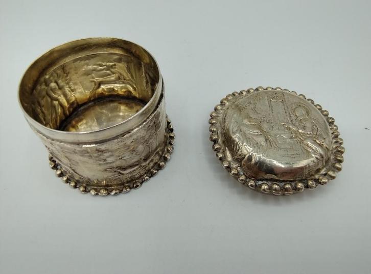 Zilveren doosje met Bijbelse voorstelling, Schoonhoven, 1908, Antiek en Kunst, Antiek | Goud en Zilver, Zilver, Verzenden