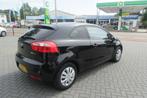 Kia Rio 1.2 CVVT Plus Pack, Airco (bj 2015), Euro 5, Gebruikt, 4 cilinders, Zwart
