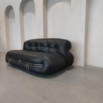 Cassina Soriana - tweezitsbank in Extra leer (cat Z) Zwart, Ophalen of Verzenden