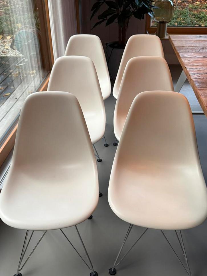 Vitra Eames DSR eetkamerstoel wit/chroom 6x izgs, originele, Huis en Inrichting, Stoelen, Gebruikt, Vijf, Zes of meer stoelen