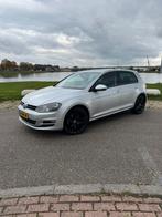 Volkswagen Golf 1.2 TSI Highline 2014, Voorwielaandrijving, Zwart, 4 cilinders, Leder en Stof