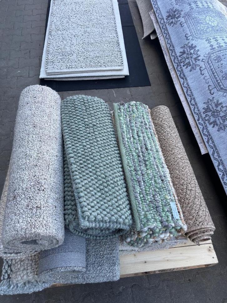 kleine vloerkleden wol nieuw handgemaakt Brinker €20-,opisop, Huis en Inrichting, Stoffering | Tapijten en Kleden, Nieuw, 50 tot 100 cm