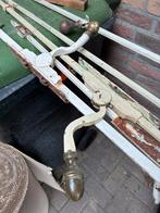 Antiek hang en sluitwerk 4 stuks, Ophalen