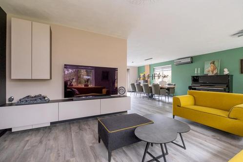 zwevend TV meubel met haard op maat gemaakt (Interstar look), Huis en Inrichting, Kasten | Televisiemeubels, Zo goed als nieuw