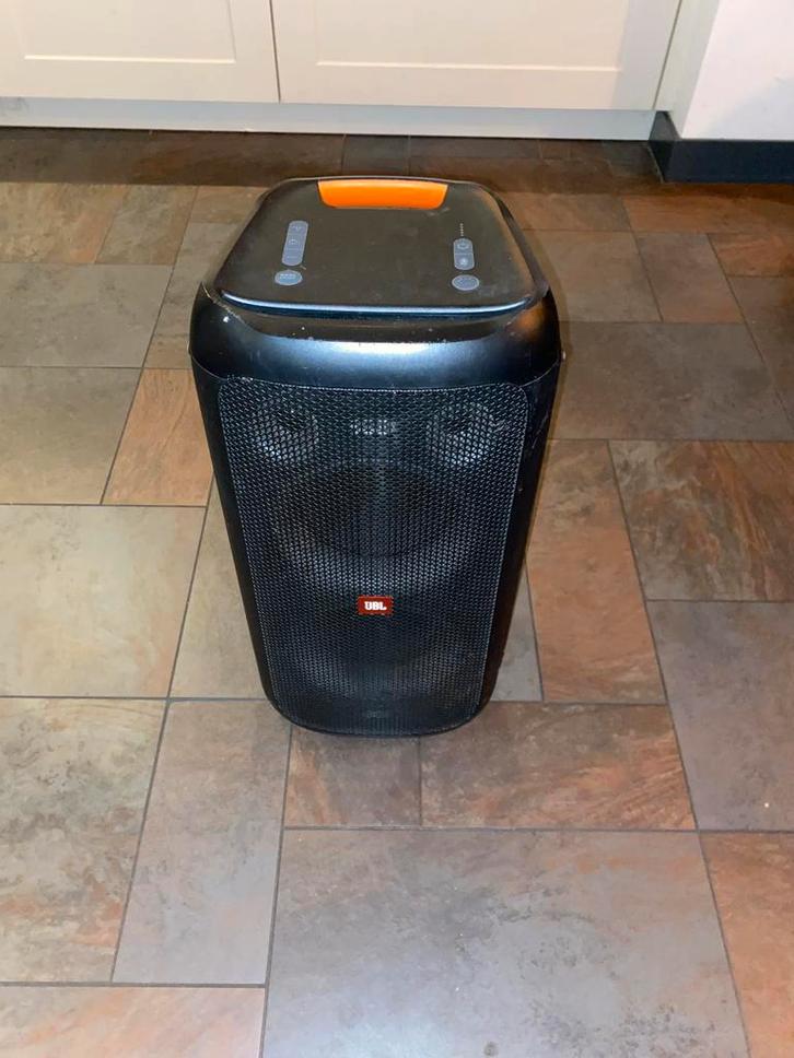JBL Partybox 100, Audio, Tv en Foto, Luidsprekers, Gebruikt, Front, Rear of Stereo speakers, 120 watt of meer, JBL, Ophalen