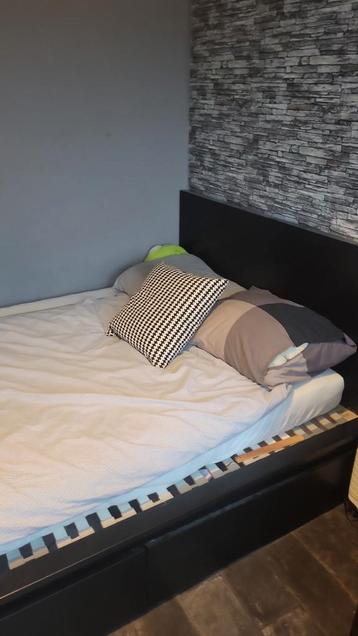 Zwartbruin bedframe 140x200 met lades - afbeelding 3