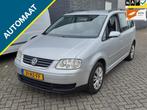 Volkswagen Touran 1.6-16V FSI Automaat Trendline ECC Nw APK, Origineel Nederlands, Te koop, Zilver of Grijs, 5 stoelen