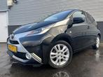 Toyota Aygo 1.0 VVT-i x-joy Nieuw geleverd incl: Climate con, Auto's, Voorwielaandrijving, Start-stop-systeem, Stof, Gebruikt
