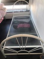 Een person bed, Ophalen, Eenpersoons, Zo goed als nieuw, 200 cm