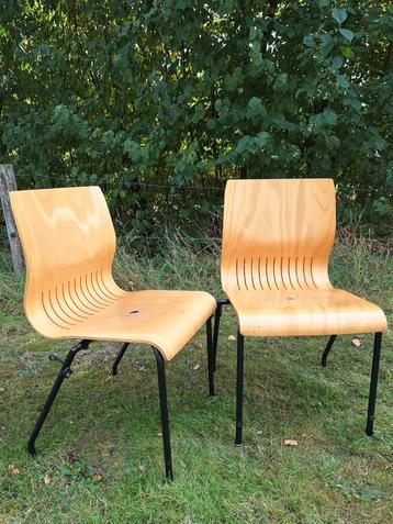 78 x Vergaderstoelen design houten kantoor kantine stoelen  beschikbaar voor biedingen