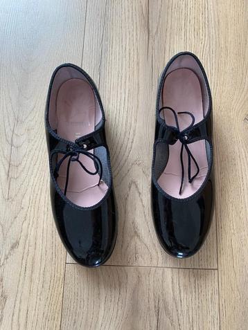 Capezio tapschoenen, maat 6,5 beschikbaar voor biedingen