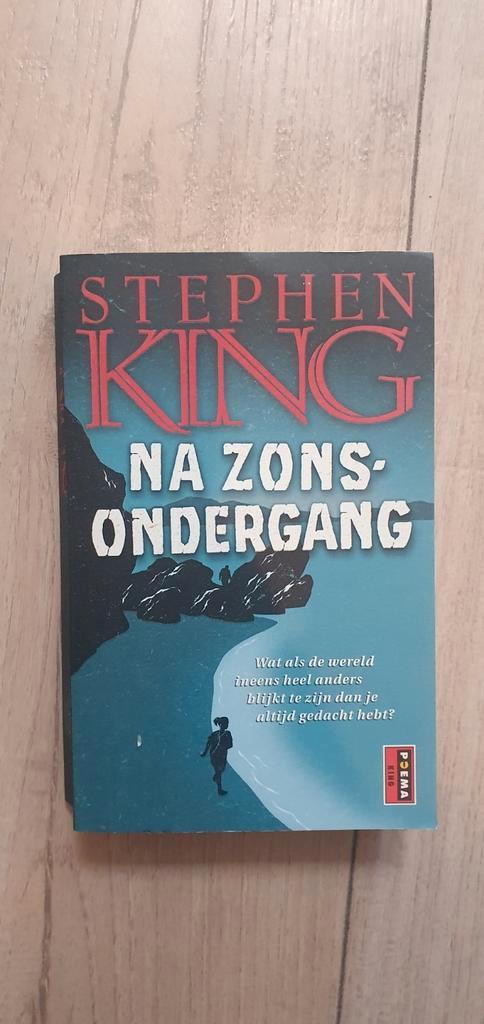 Tweedehands boek van Stephen King - Na zonsondergang, Boeken, Thrillers, Zo goed als nieuw, Ophalen of Verzenden