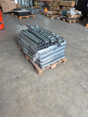 Partij zonnepanelen opbouw – Solarstell Connect koppelstukke beschikbaar voor biedingen