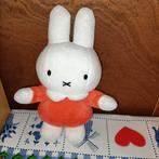 Nijntje knuffel met oranje jurk Dick Bruna 1953-2009, Ophalen of Verzenden, Nieuw, Konijn