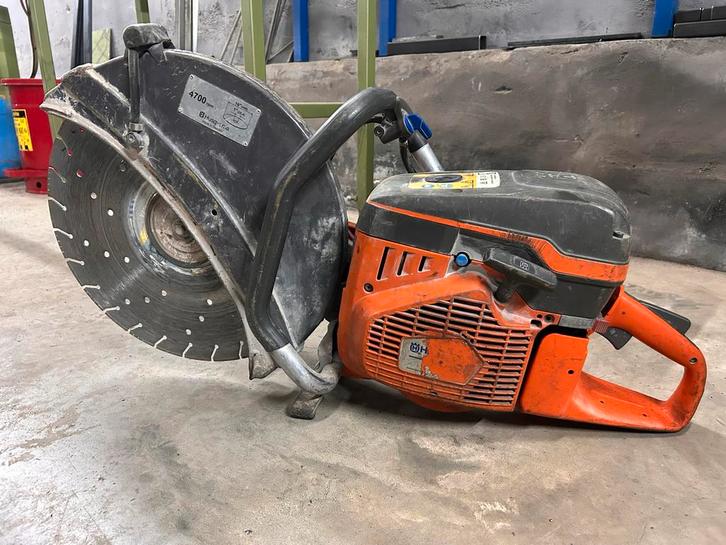 Husqvarna k970 bandenzaag Door slijper, Doe-het-zelf en Verbouw, Gereedschap | Zaagmachines, Ophalen of Verzenden