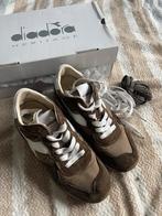 Sneakers Diadora 40, Kleding | Dames, Schoenen, Diadora, Bruin, Ophalen of Verzenden, Sneakers of Gympen