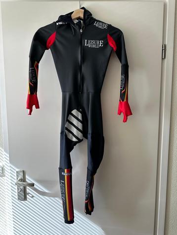 Schaatspak rubber beschikbaar voor biedingen