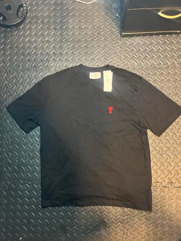 Ami Paris T-shirt - Nieuw! beschikbaar voor biedingen