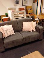 Mooie grijze bank - 2 persoons  nubuck, Ophalen, Gebruikt, Onbekend, Tweepersoons