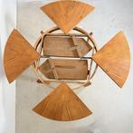 Unieke vintage eettafel, rond uit te breiden, 150 tot 200 cm, Ophalen of Verzenden, Zo goed als nieuw, Vijf personen of meer